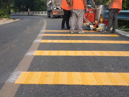 南通马路减速划线